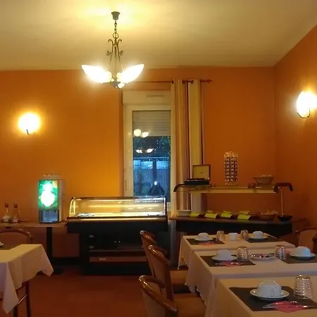 Du Parc Szálloda 3*